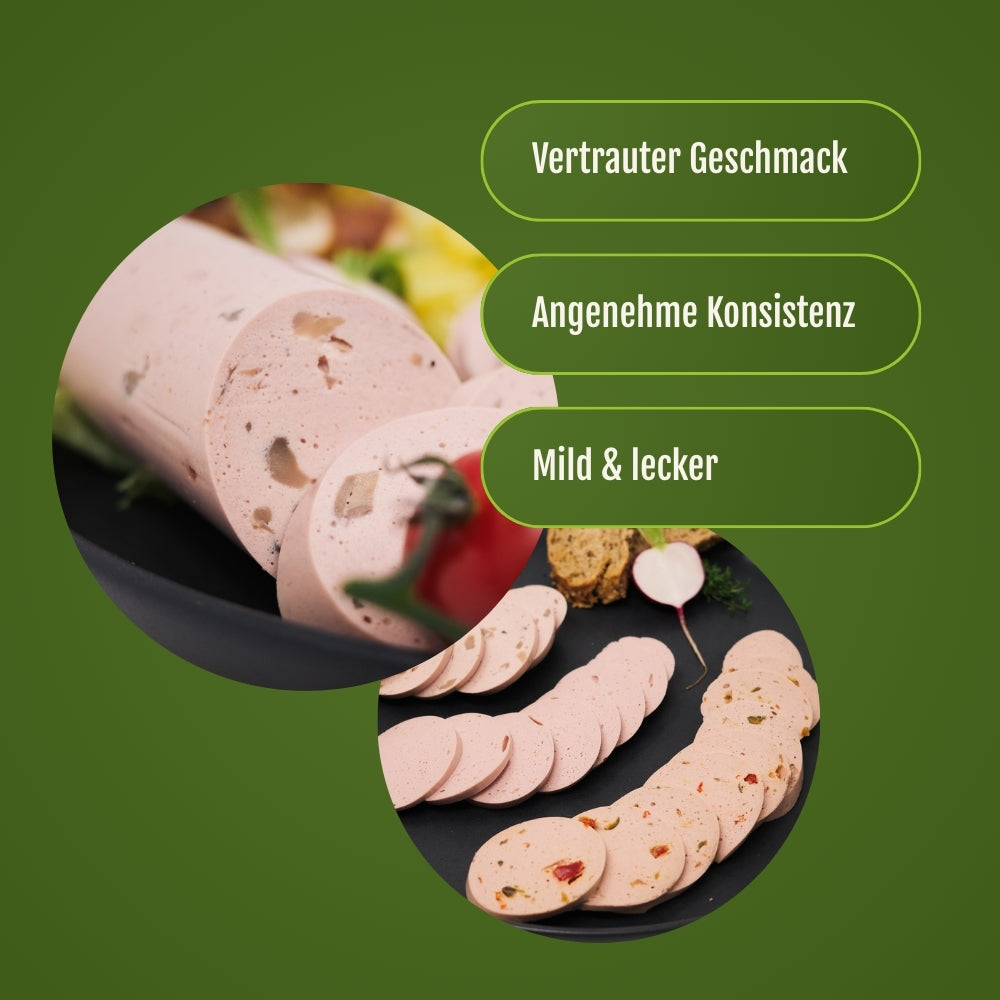 Die vegane Champignon Lyoner aufgeschnitten und auf einen Teller angerichtet.