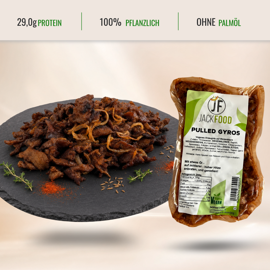 Im Headerbereich sind die Angaben zum Proteingehalt, 100% pflanzlich und einen usp Punkt. Im Bild ist auf der linken Seite das fertige vegane Gyros Produkt mit Zwiebelstreifen und auf der rechten Bildhälfte das Produkt in seiner Originalverpackung.